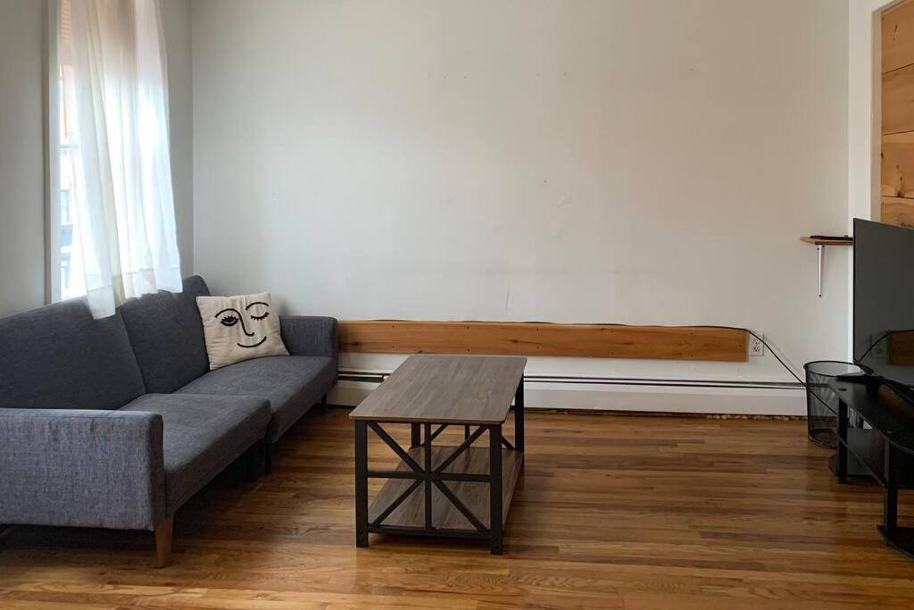New York Manhattan East Village Extérieur photo